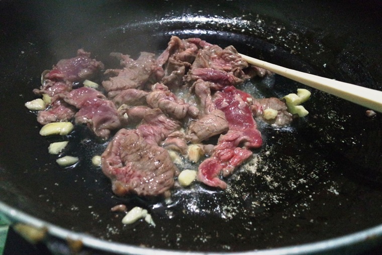 Thịt bò khi xào cần làm nhanh, không xào quá lâu