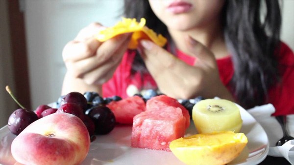 5 thời điểm ăn trái cây tốt như ăn nhân sâm, 2 thời điểm cấm ăn dù thèm tới mấy - 1