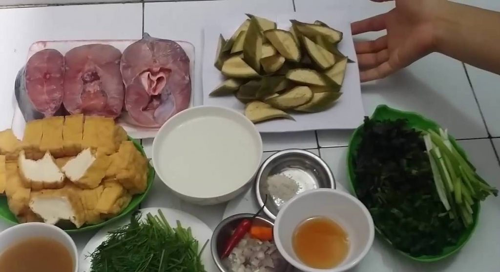 Cách nấu cá trê om chuối đậu 3