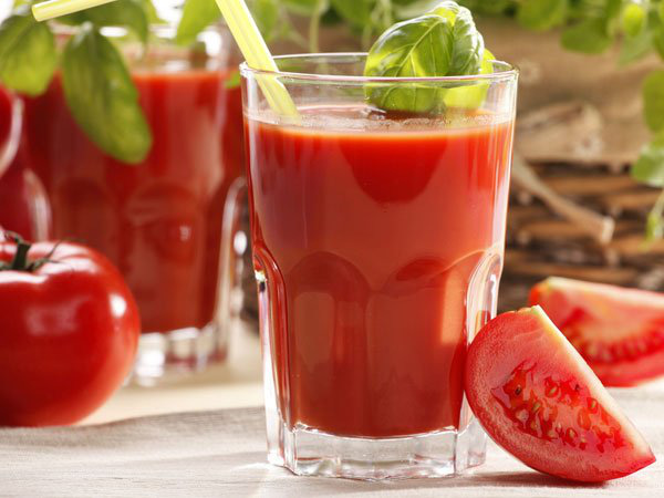 15 tác dụng sinh tố cà chua với sức khỏe và làm đẹp  - Ảnh 1.