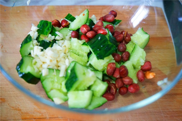 Cách làm món salad tim heo dưa chuột xua tan cái nóng ngày hè oi ả - 9