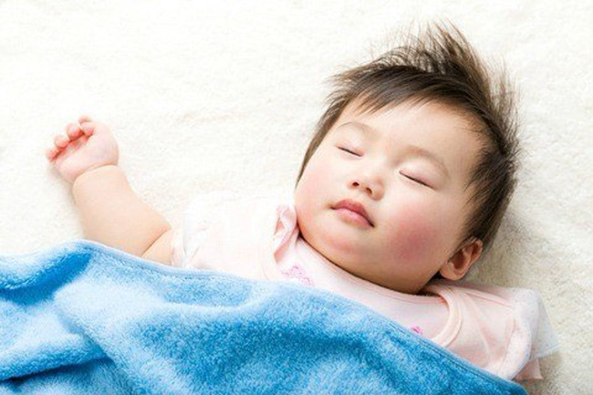 6 yếu tố ảnh hưởng đến giấc ngủ của trẻ - Ảnh 1.