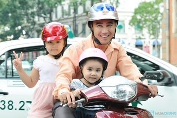 3 bước đội mũ bảo hiểm đúng cách cho cả gia đình