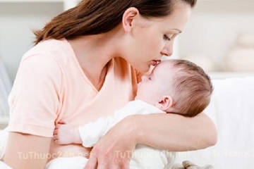 Dấu hiệu và cách khắc phục khi Trẻ sơ sinh bị tiêu chảy