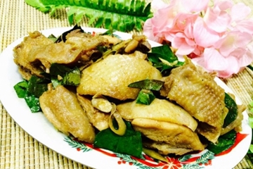 Thịt gà rang, công thức nấu chuẩn vị với lá móc mật