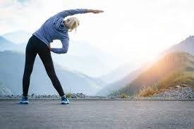 Top 10 bài tập thể dục đơn giản cho buổi sáng tràn đầy năng lượng